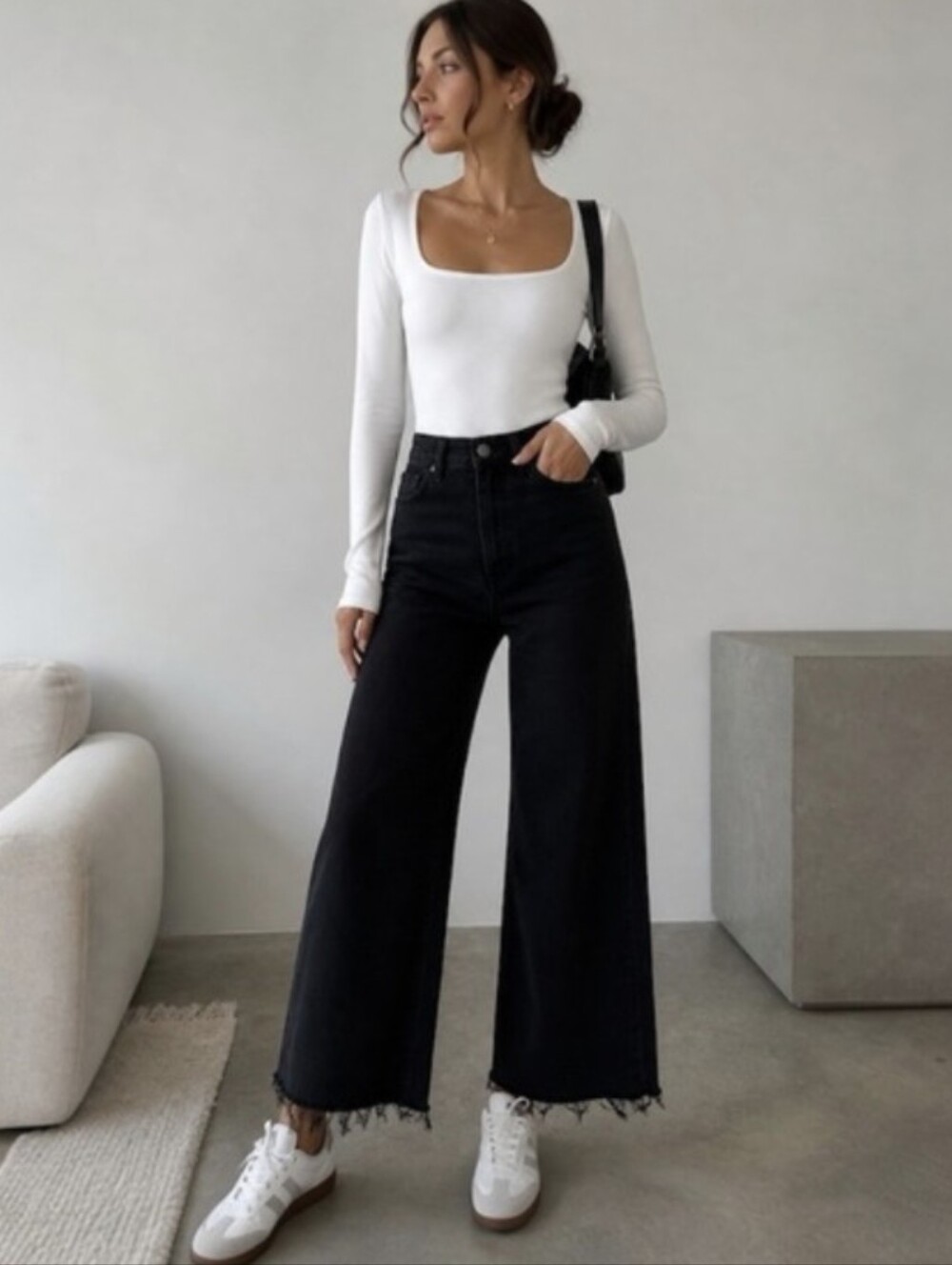 ZARA Marine Washed Black Wide Leg High-Waist Jeans Size 6 Frayed Hem